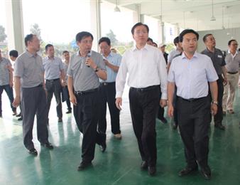 国家发展和改革委员会副主任林念修深入贵州蓝雁农牧有限责任公司调研